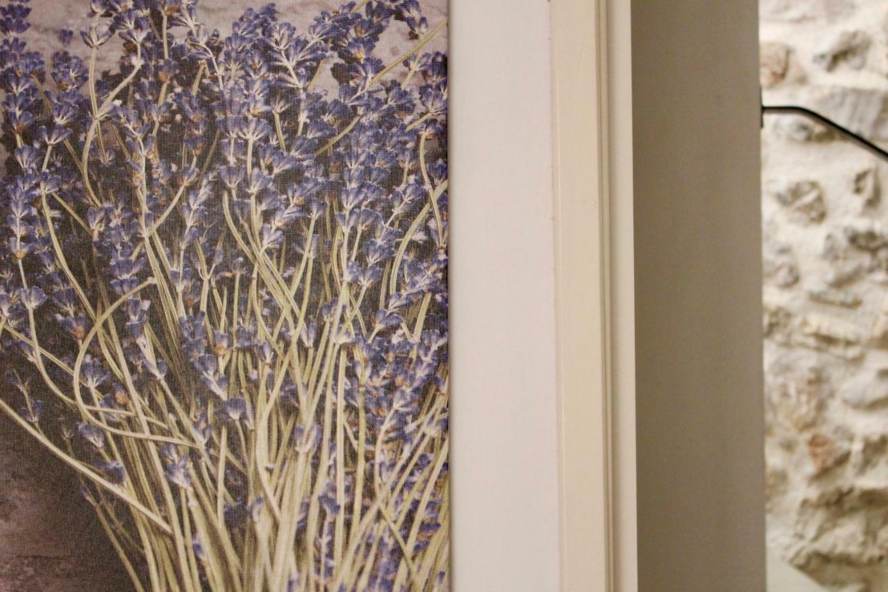 Lavanda Tribalj Esterno foto